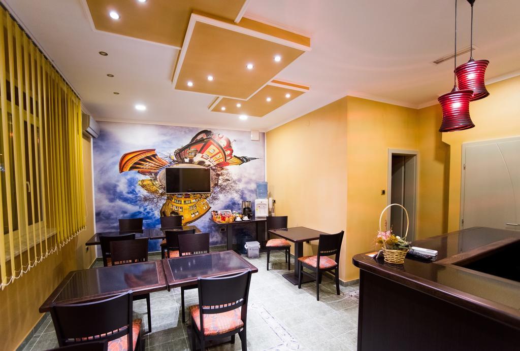 Guest House Mali Hotel Subotica Exterior photo